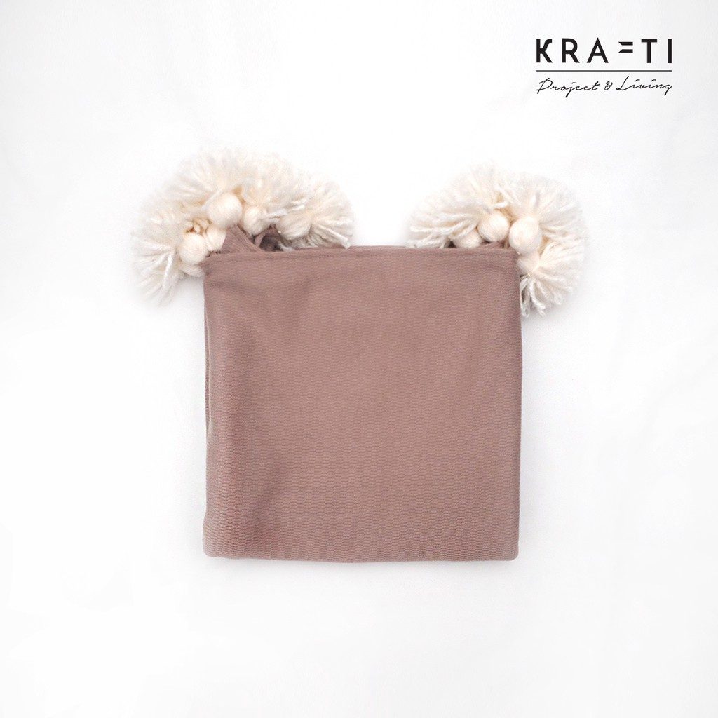 Selimut Sofa / Slimut Traveling / Selmut Brown Hive Knit