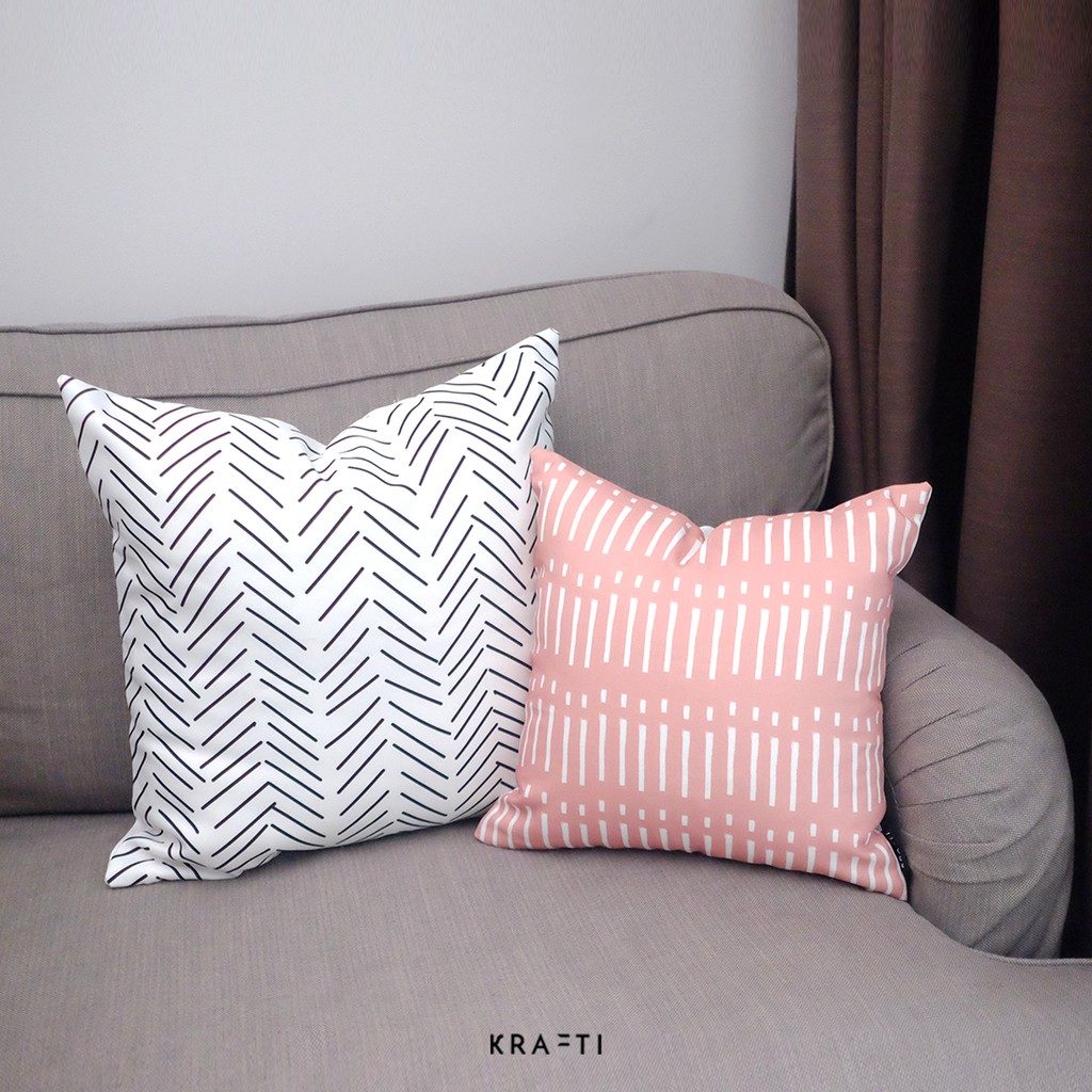 Bantal Sofa / Bantal 50x50 / Bantal Hitam Putih