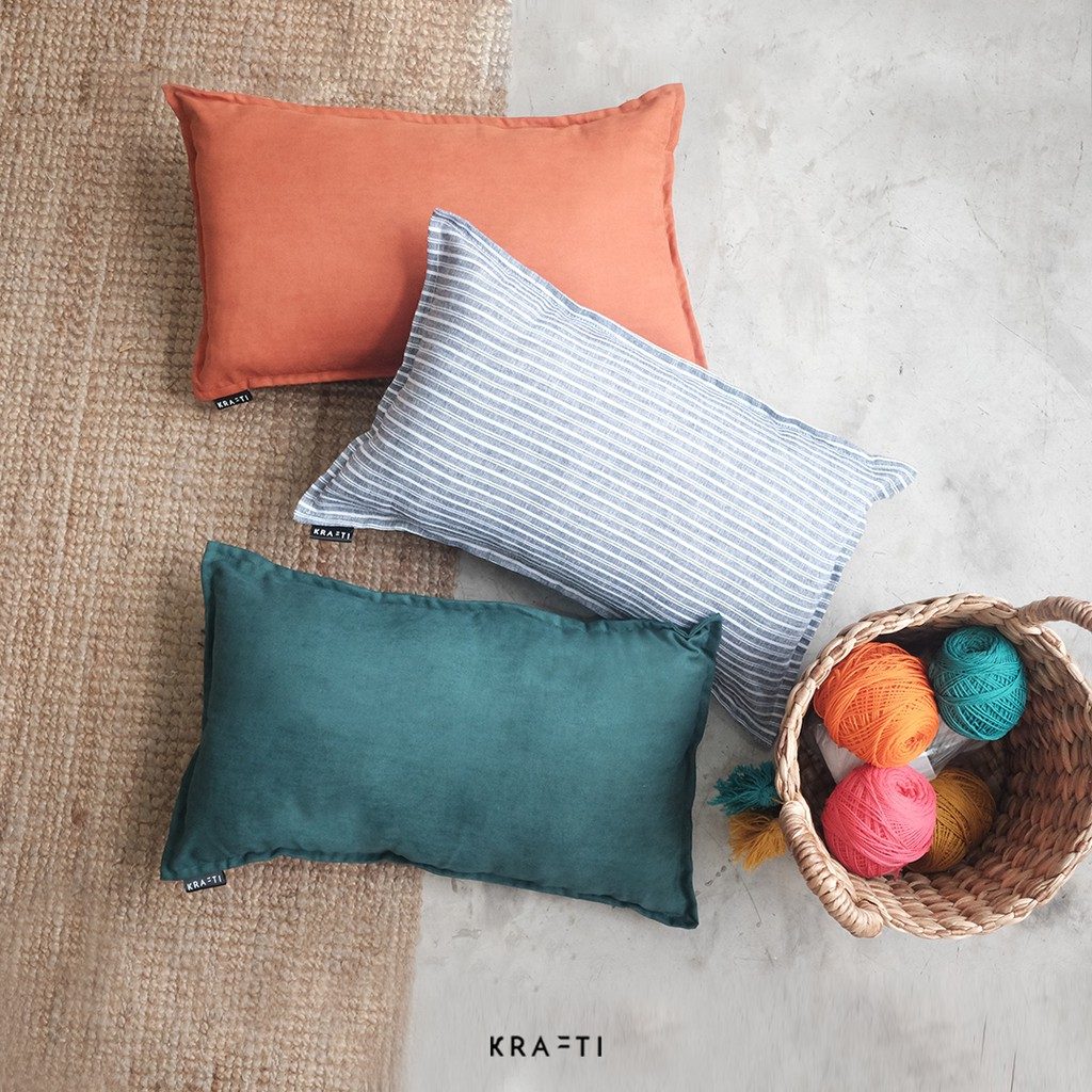Bantal Sofa / Bantal 30x50  / Muted Colors Basic Cushion