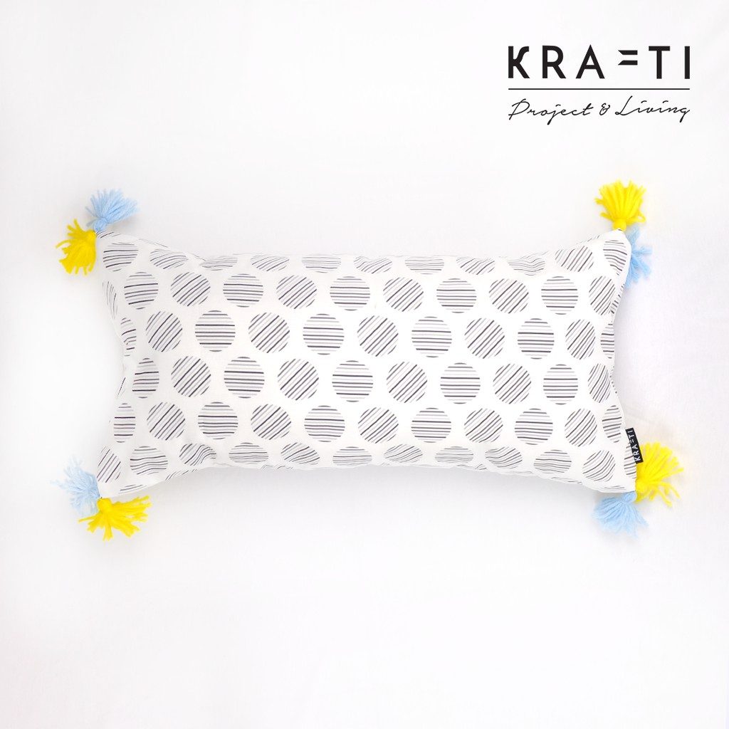 Bantal Sofa Tassel Motif Weave 30x60 cm