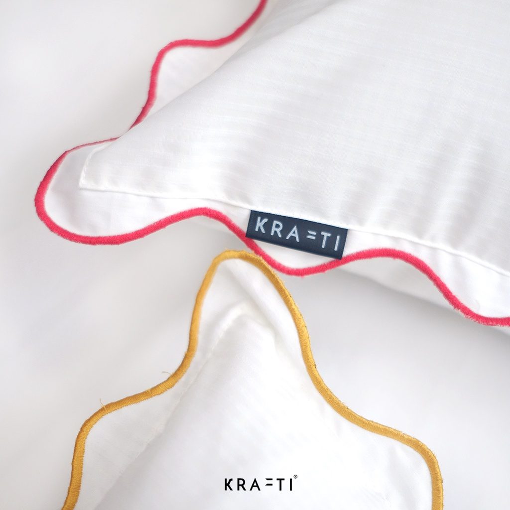 Bantal Sofa / Bantal Bordir / bantal 30x50 / Bantal Ruang Tamu / Scalla Bonjour Hello