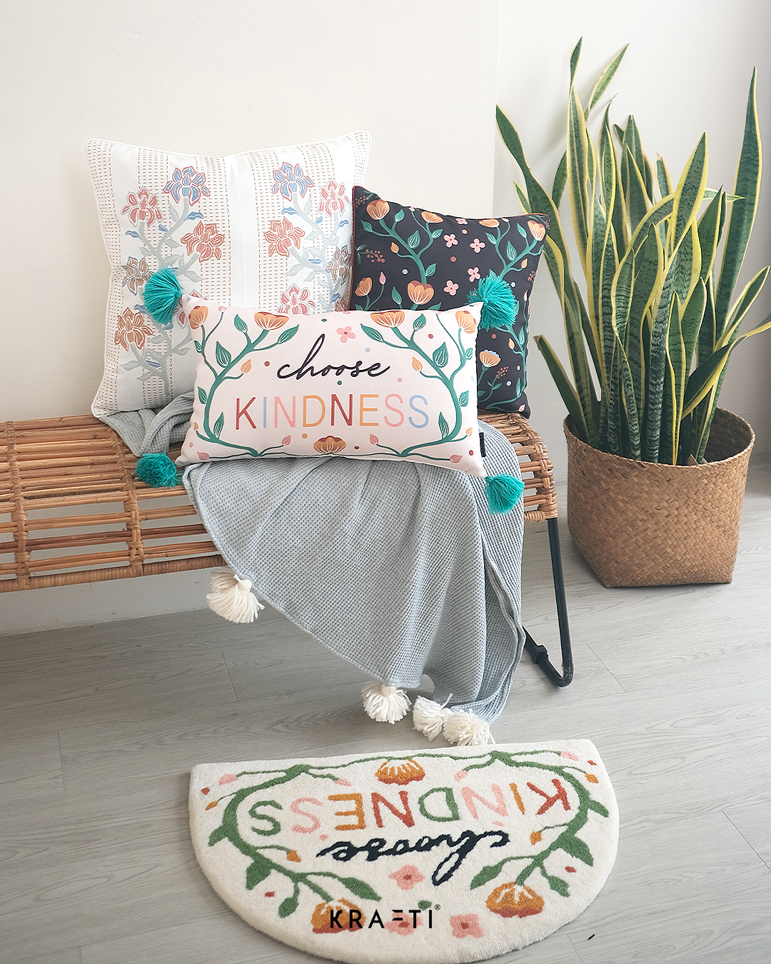 Cali Flower Cushion